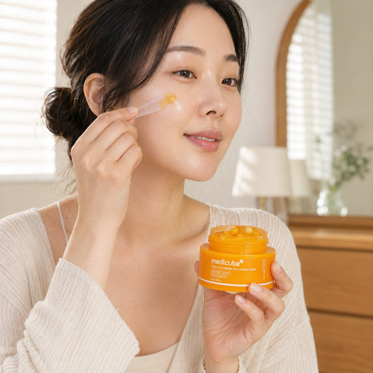 medicube Kojic Acid Turmeric Vita Capsule Cream 53g
